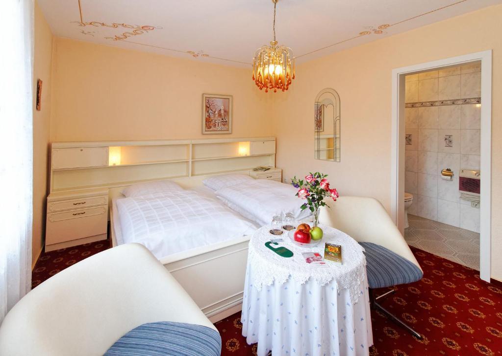Hotel Garni Regina ゲスヴァインシュタイン エクステリア 写真