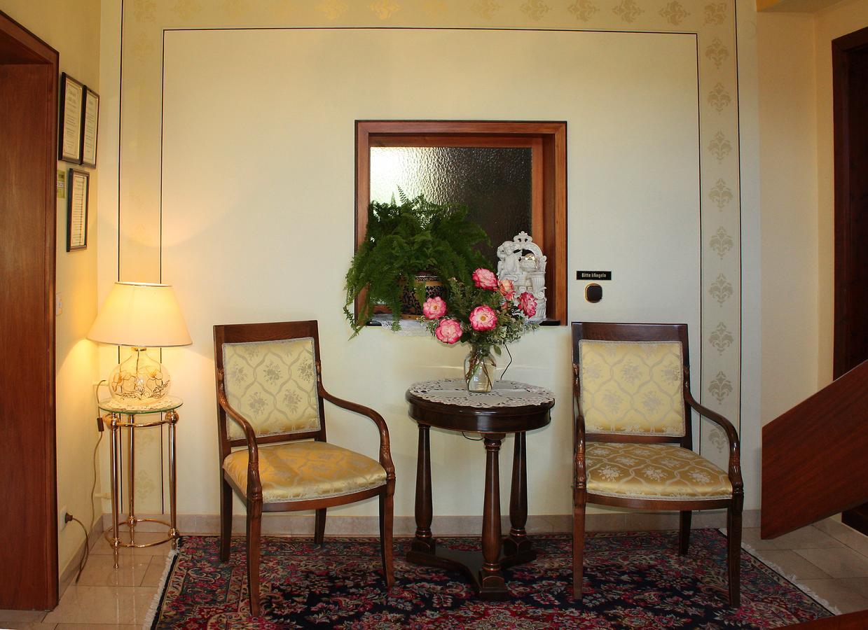 Hotel Garni Regina ゲスヴァインシュタイン エクステリア 写真