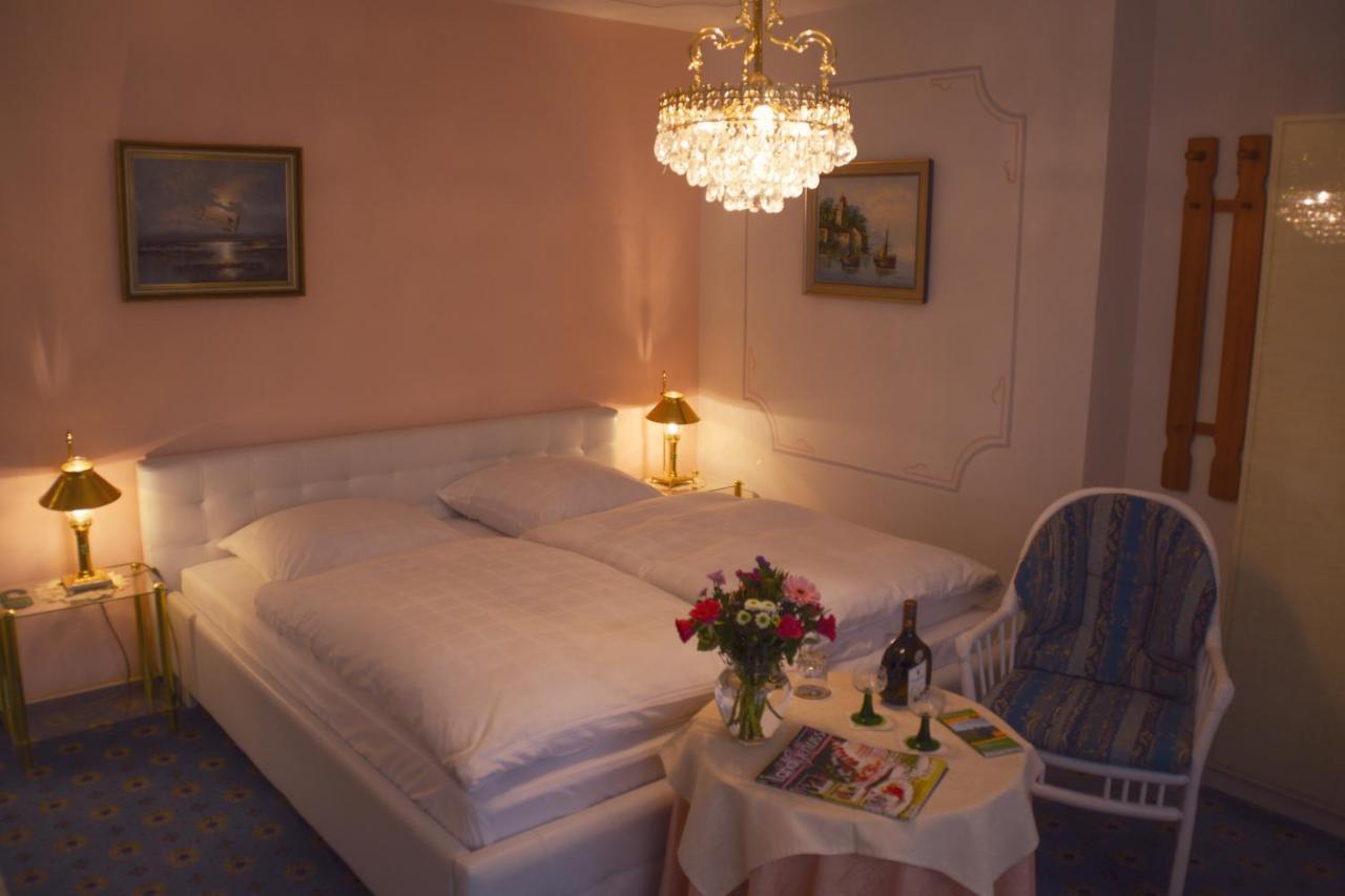 Hotel Garni Regina ゲスヴァインシュタイン エクステリア 写真